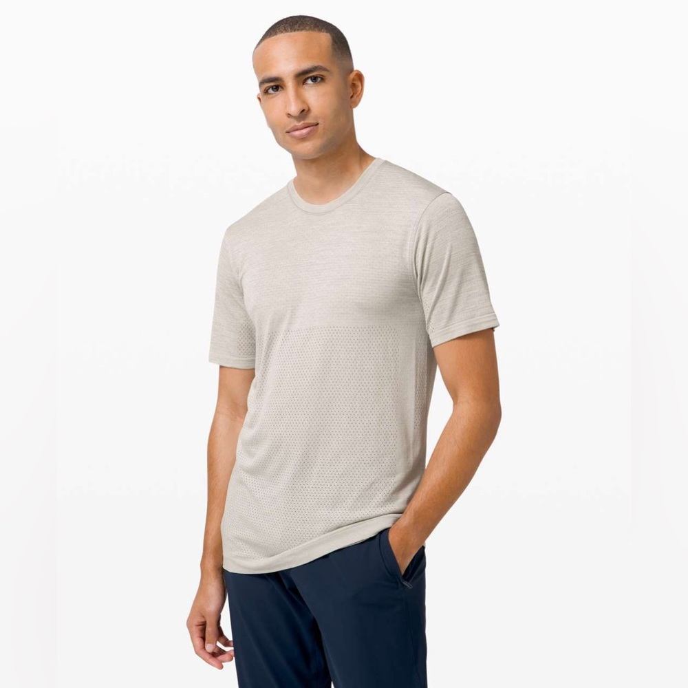 Lululemon Metal Vent Breathe T-Shirt L NWT